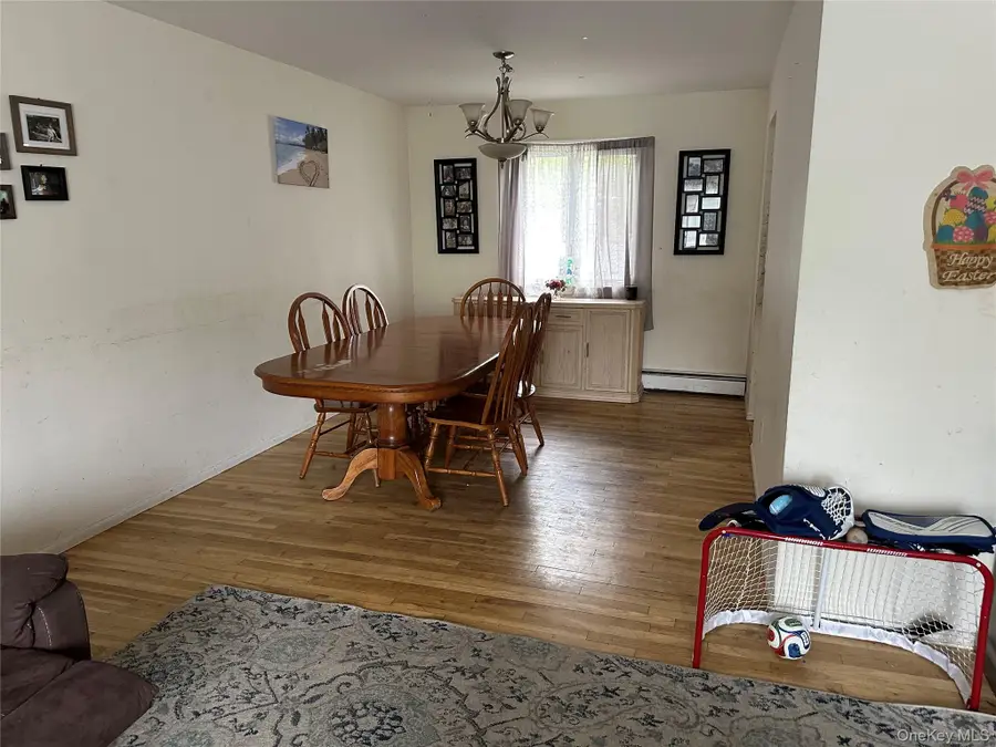 43 Vanderbilt Avenue, Saint James, NY 11780 - #2