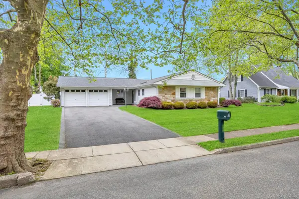 40 Twisting Drive, Lake Grove, NY 11755
