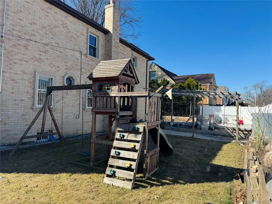 188-19 50th Avenue, Fresh Meadows, NY 11365 - #3
