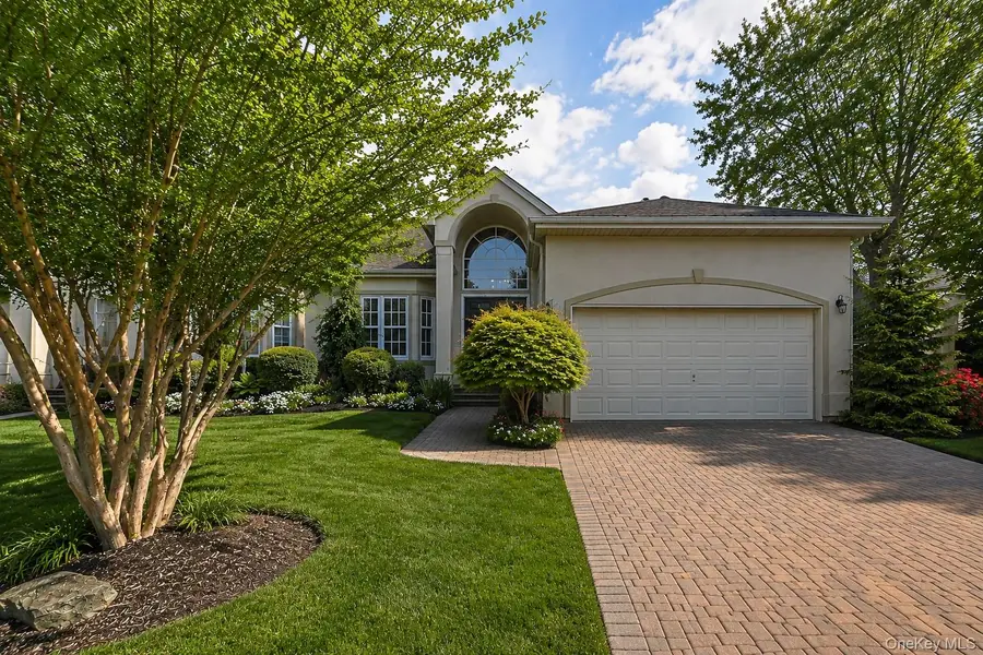 398 Altessa Boulevard, Melville, NY 11747 - #2