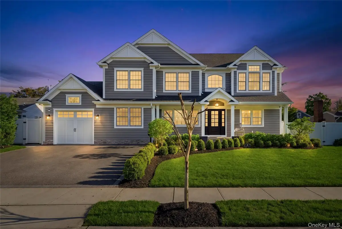 48 Iroquois Street E, Massapequa, NY 11758 - #1