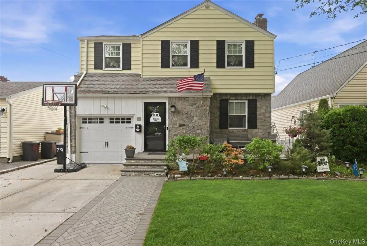 79 Raff Avenue, Floral Park, NY 11001 - #1