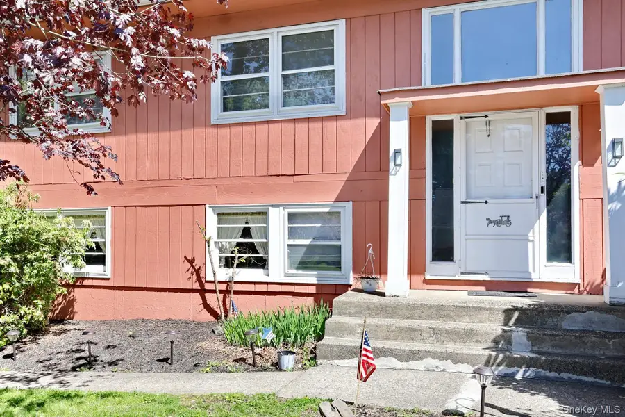 4 Crabapple Court, Monsey, NY 10952 - #2