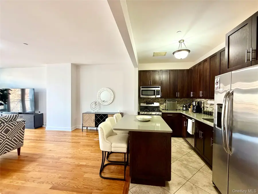 90 Bay Street Landing #3J, Staten Island, NY 10301 - #2