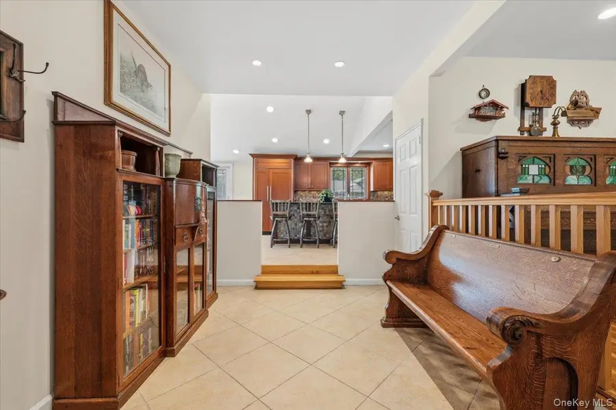 8 Lewis Lane, Port Washington, NY 11050 - #2
