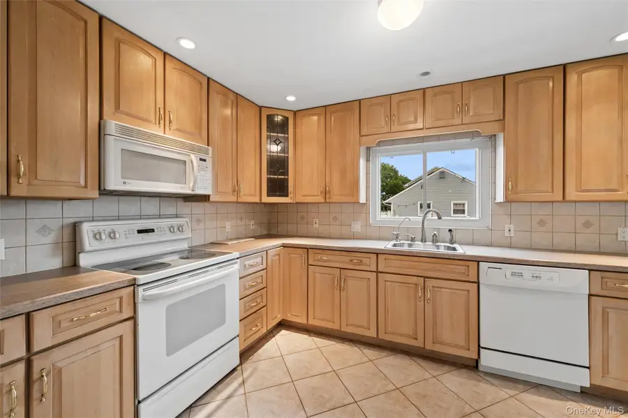 199 Sycamore Avenue, Bethpage, NY 11714 - #2