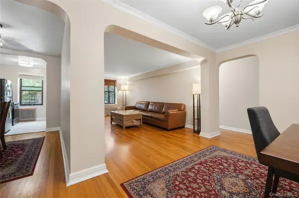 67-35 Yellowstone Boulevard #2B, Forest Hills, NY 11375