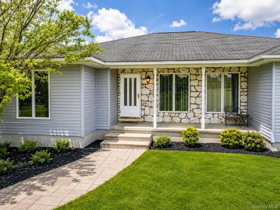 354 Petticoat Lane, Bloomingburg, NY 12721 - #2