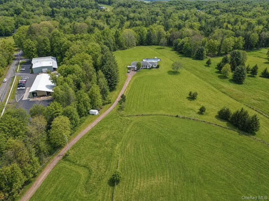 354 Petticoat Lane, Bloomingburg, NY 12721 - #3