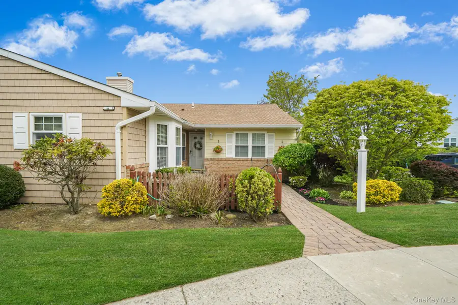 41 Theodore Drive, Coram, NY 11727 - #3