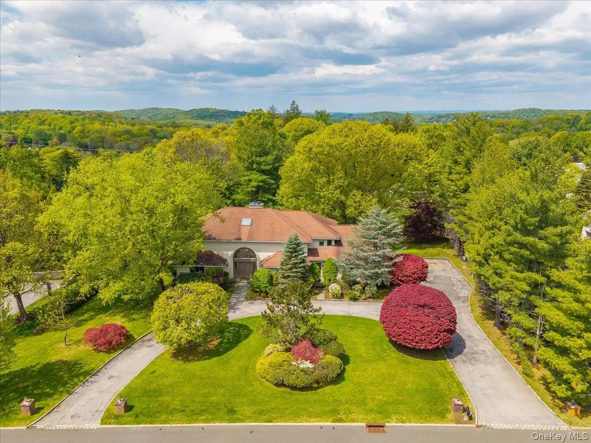 8 Far Hill Lane, Pleasantville, NY 10570 - #1