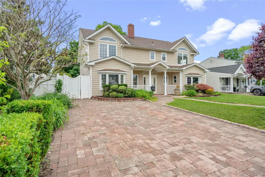 244 Water Lane S, Wantagh, NY 11793 - #3