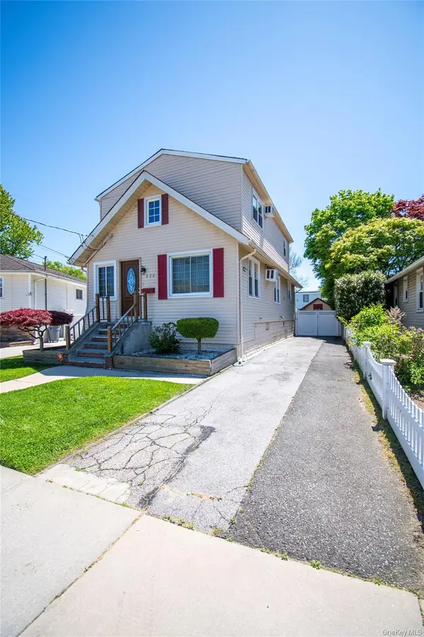 828 Jefferson Street, Baldwin, NY 11510