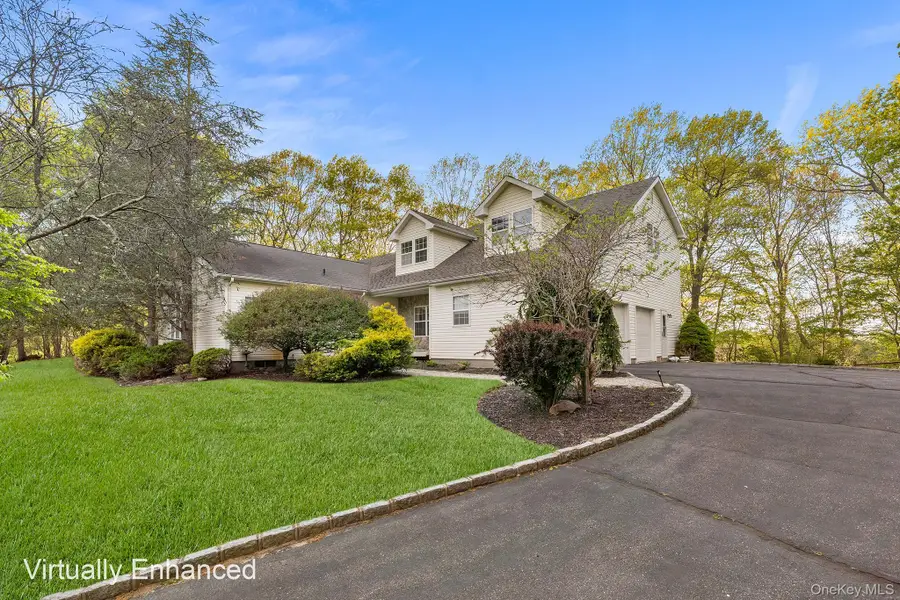 3 Heidi Lane, Mount Sinai, NY 11766 - #2