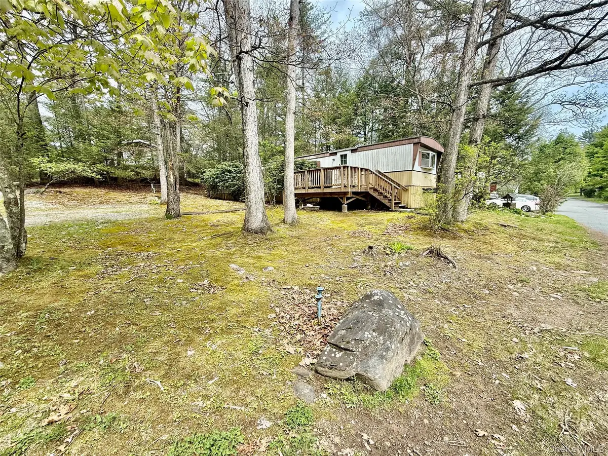 822 Lark Lane, Cuddebackville, NY 12729 - #1
