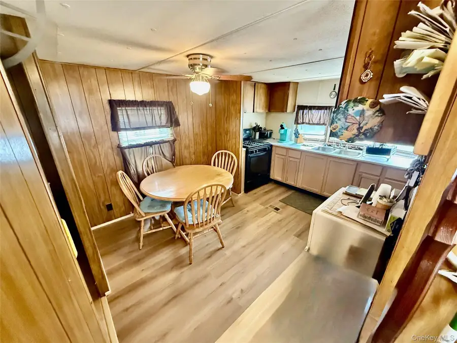 822 Lark Lane, Cuddebackville, NY 12729 - #3