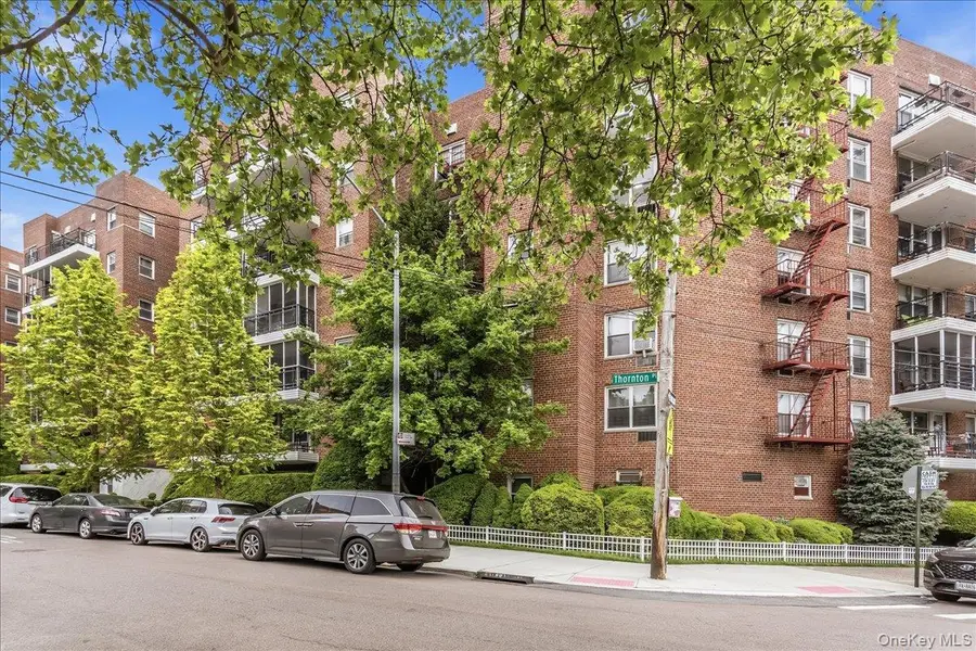 66-15 Thornton Place #5R, Rego Park, NY 11374 - #2