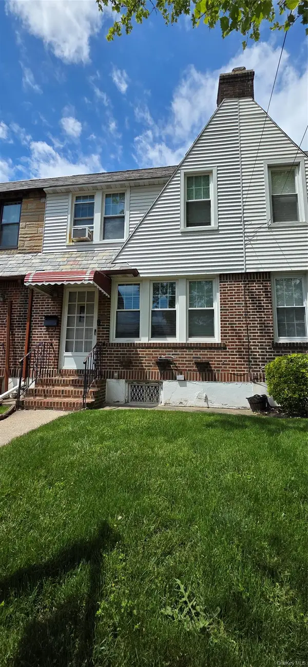 6504 77th Place, Middle Village, NY 11379