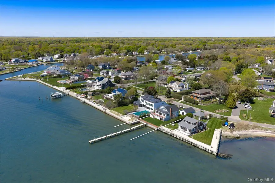 22 Laura Lee Drive, Center Moriches, NY 11934 - #2