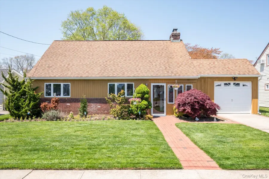 340 Seaford Avenue, Massapequa, NY 11758 - #2