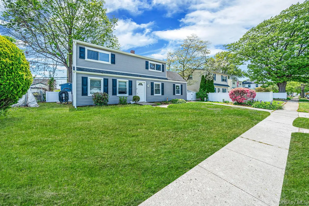 48 Hollyhock Road, Levittown, NY 11756 - #1