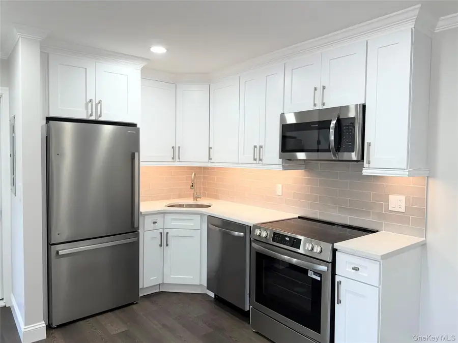 100 Connetquot Avenue #10, East Islip, NY 11730 - #3