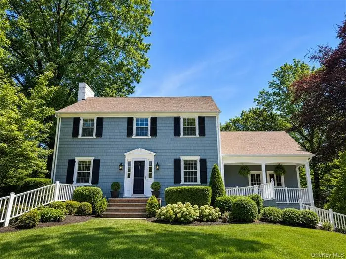 4 N Ravine Road, Great Neck, NY 11023 - #1