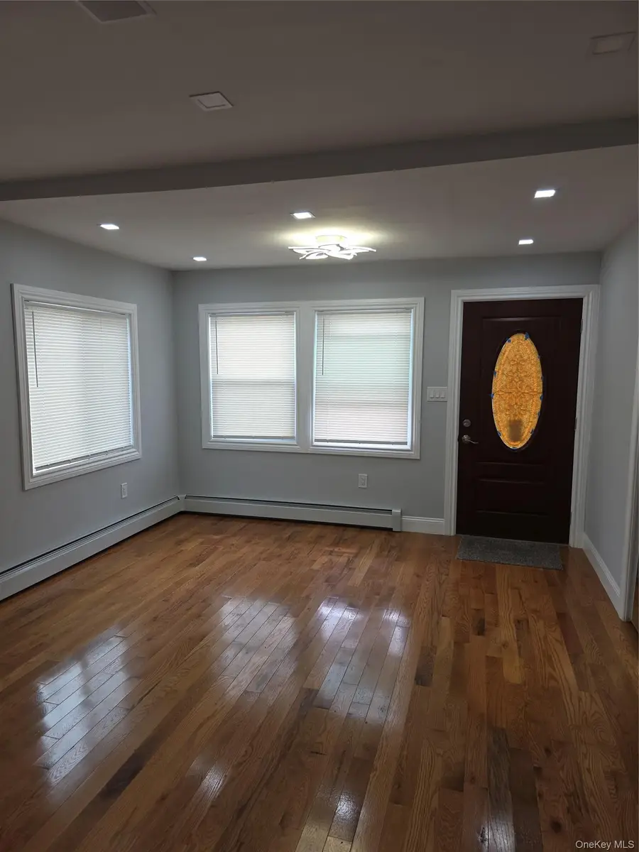 11807 202nd Street, Saint Albans, NY 11412 - #2
