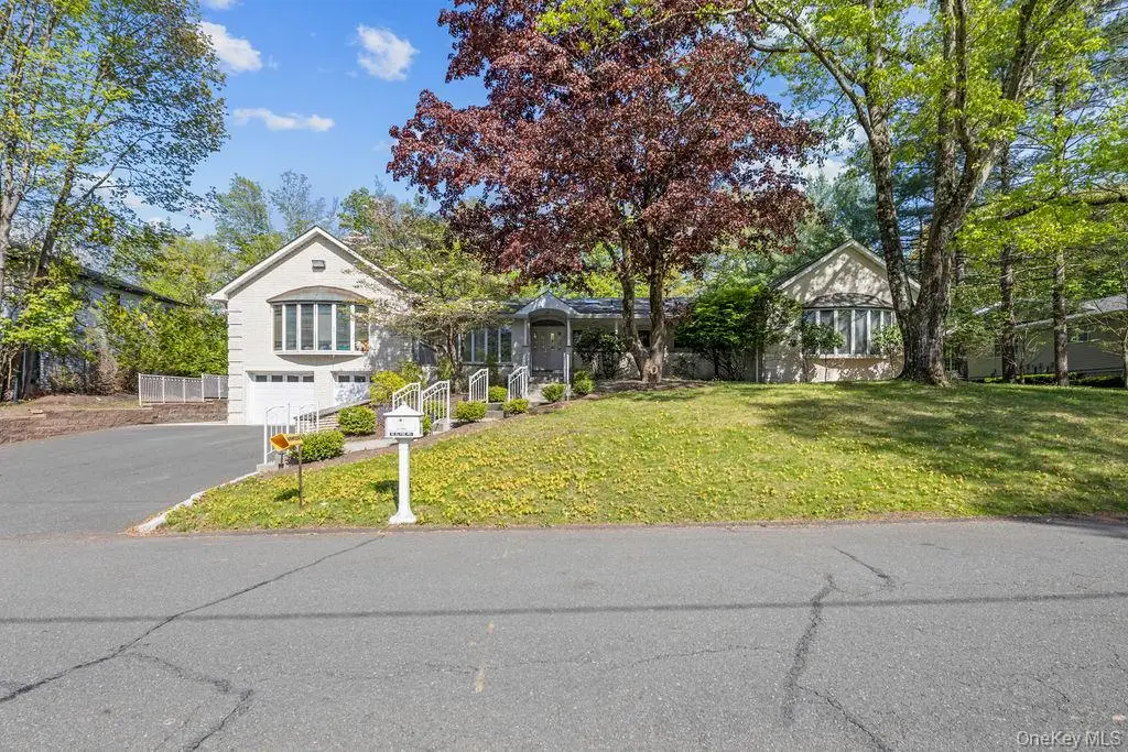 10 Elyise Road, Monsey, NY 10952 - #1
