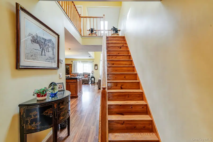 31 Quail Court, Manorville, NY 11949 - #3