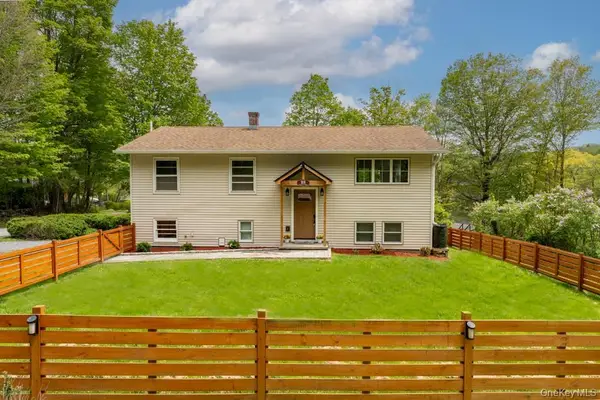 23 Lakeview Drive, Holmes, NY 12531