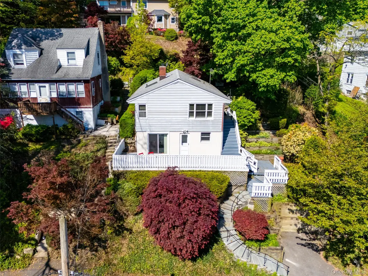 25 Hillside Avenue, Valhalla, NY 10595 - #1