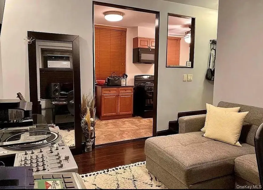 21-06 35th Street #1B, Astoria, NY 11105 - #3