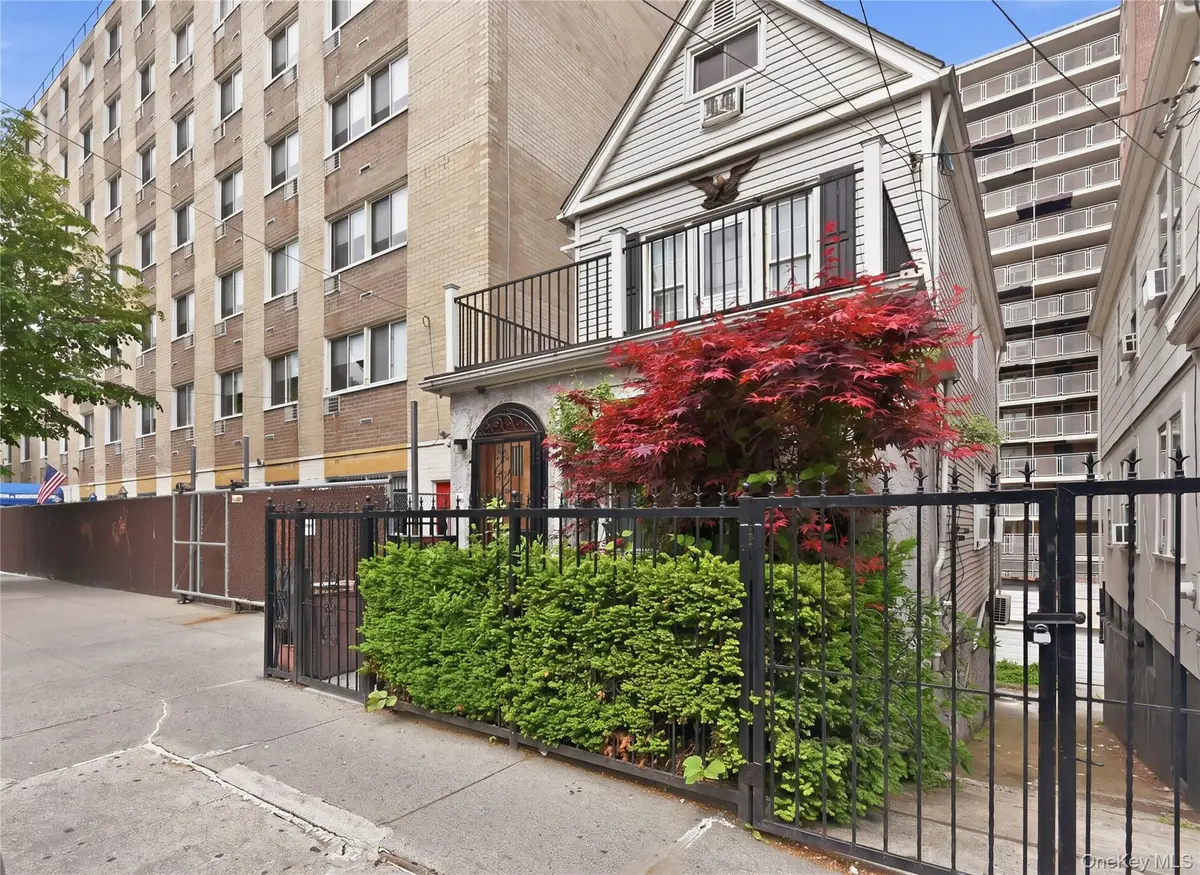 3855 Carpenter Avenue, Bronx, NY 10467 - #1