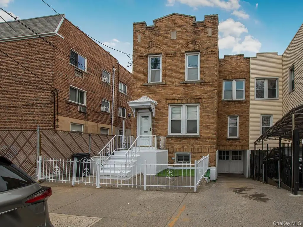 1062 Calhoun Avenue, Bronx, NY 10465 - #1