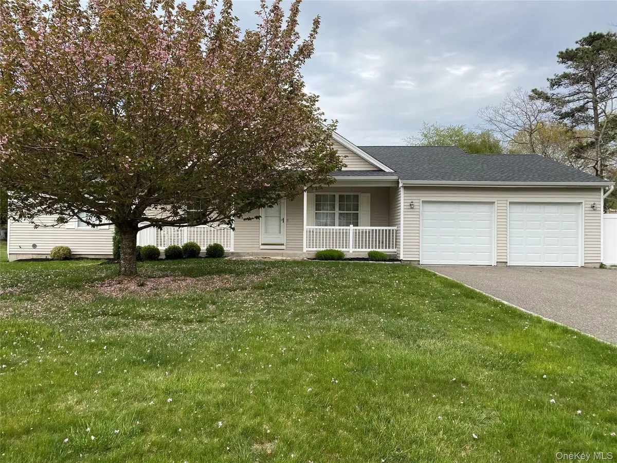 11 Winterberry Drive, Middle Island, NY 11953 - #1