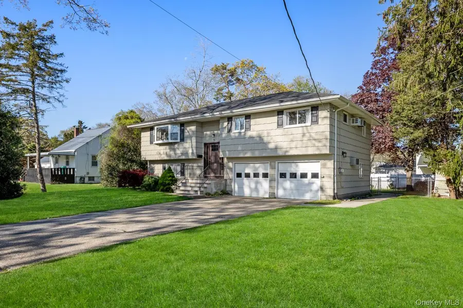 36 Matinecock Avenue, East Islip, NY 11730 - #2