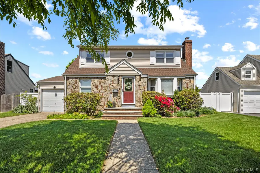 1855 Gerald Avenue, East Meadow, NY 11554 - #2