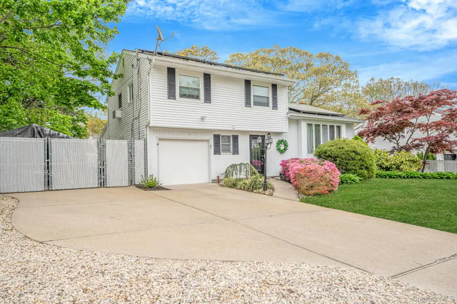 131 Ruland Road, Selden, NY 11784 - #3