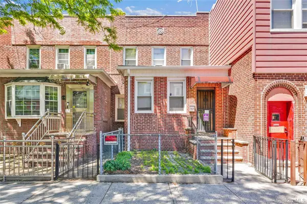 2104 23rd Street, Astoria, NY 11105