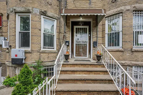 298 Etna St, Brooklyn, NY 11208
