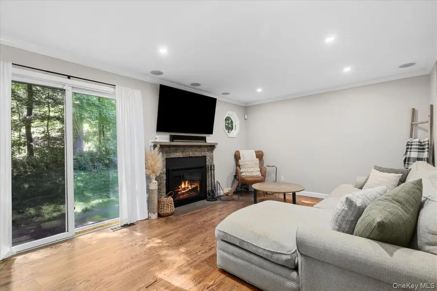 601 Kensington Way, Mount Kisco, NY 10549 - #2