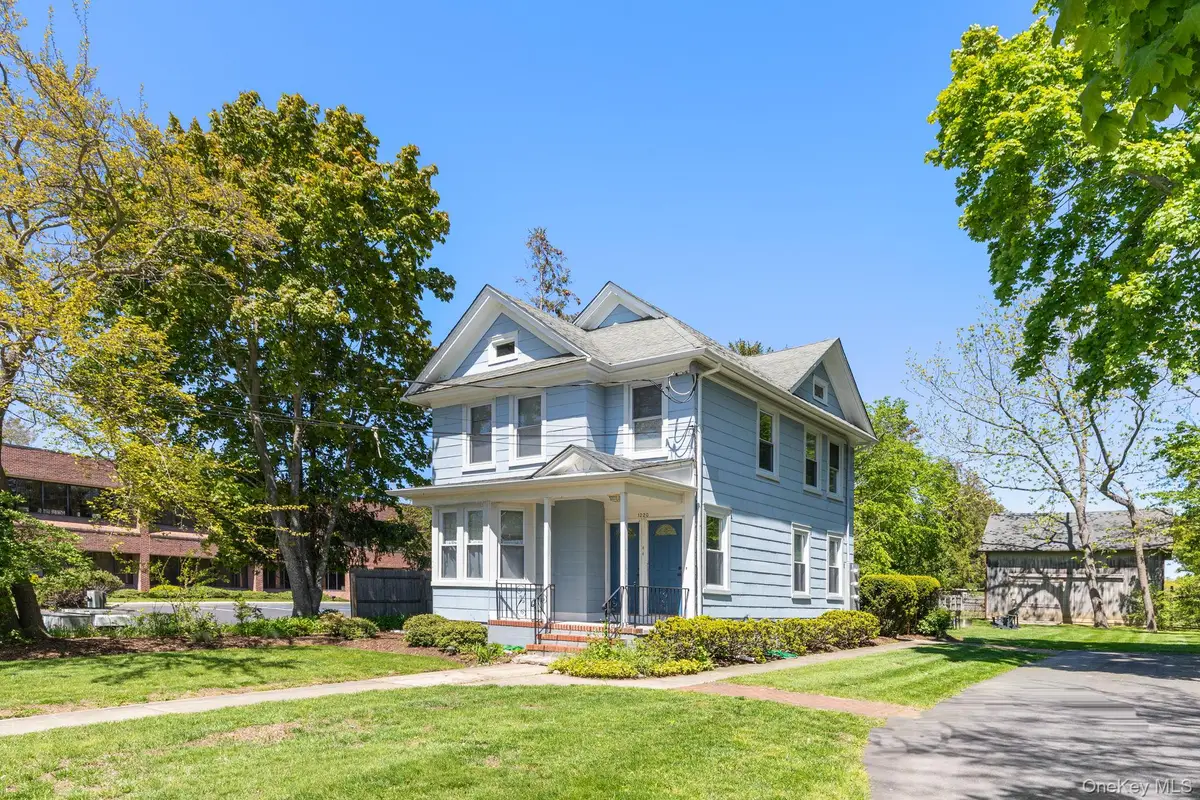 1220 Youngs Avenue, Southold, NY 11971 - #1