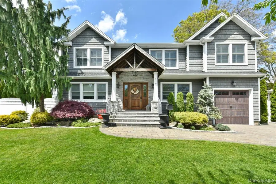 129 Commonwealth Avenue, Massapequa, NY 11758 - #2