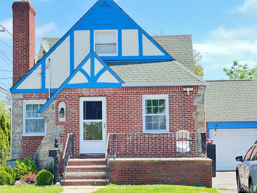 103 Union Street, Valley Stream, NY 11580 - #3