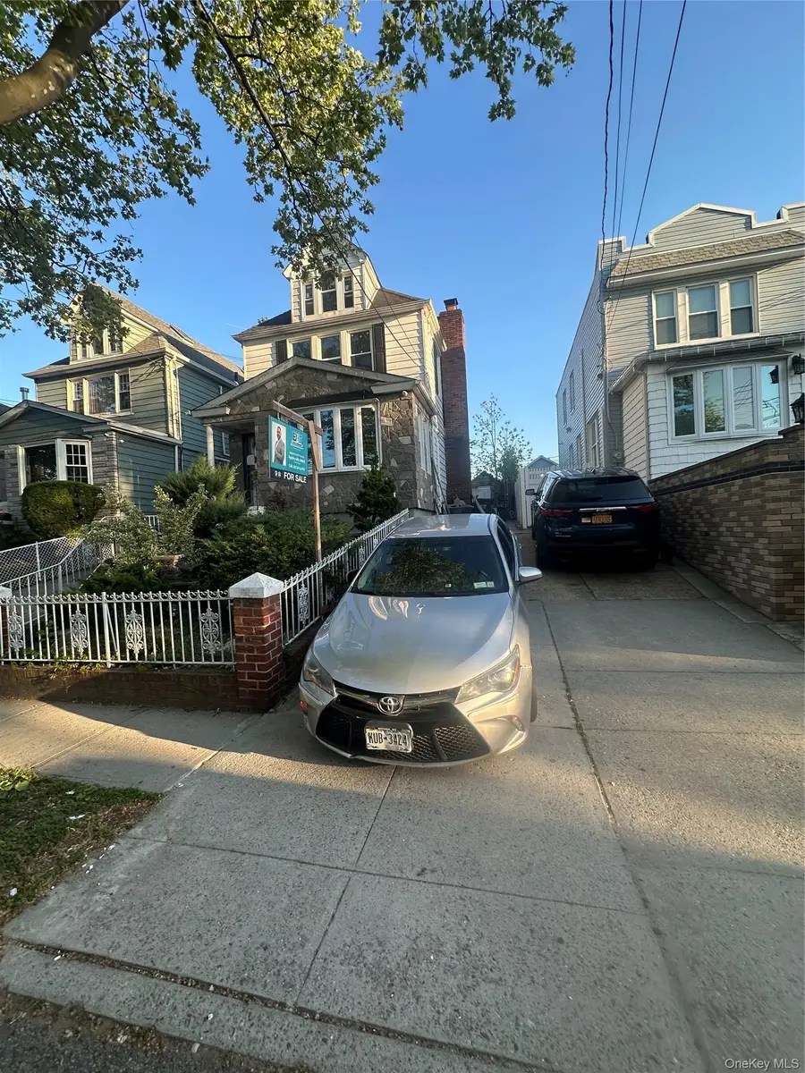 7332 53rd Road, Maspeth, NY 11378 - #2
