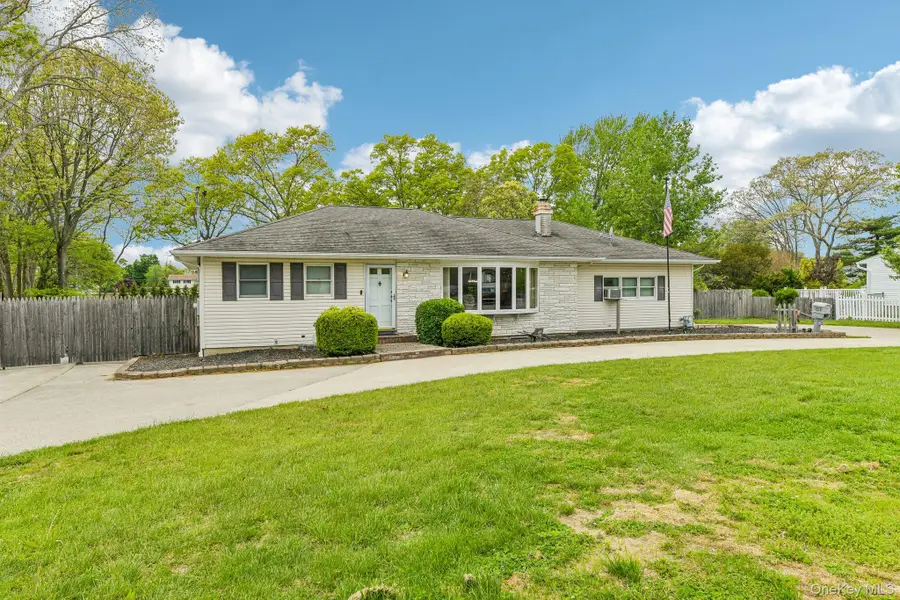 1374 Saxon Avenue, Bay Shore, NY 11706 - #2