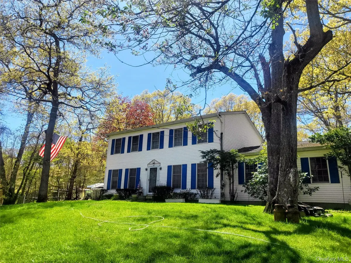 62 W Bartlett Road, Middle Island, NY 11953 - #1