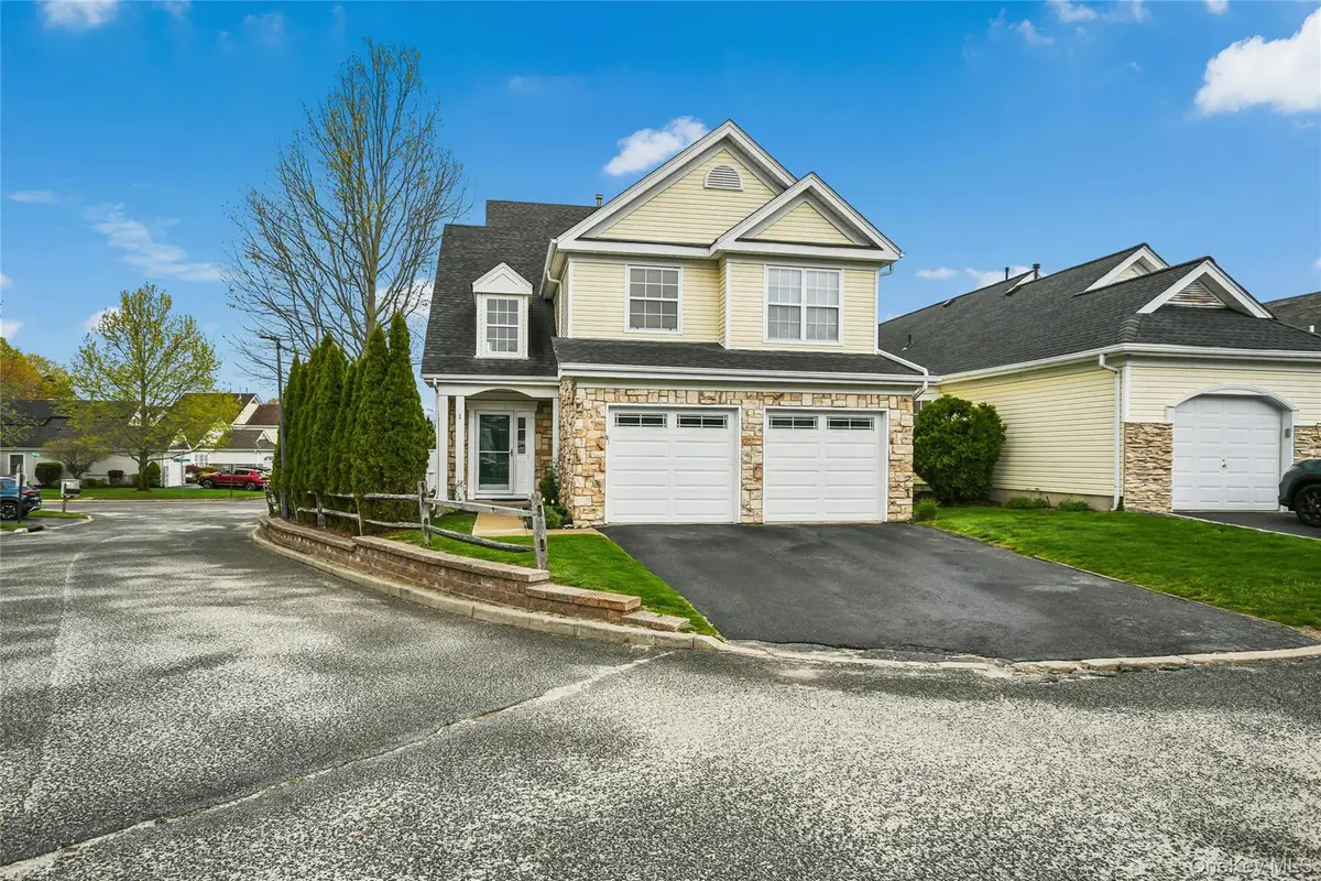 1 Ariel Drive, Middle Island, NY 11953 - #1