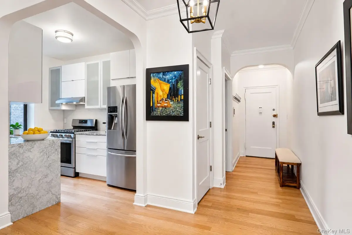 21 Barstow Road #2K, Great Neck, NY 11021 - #1